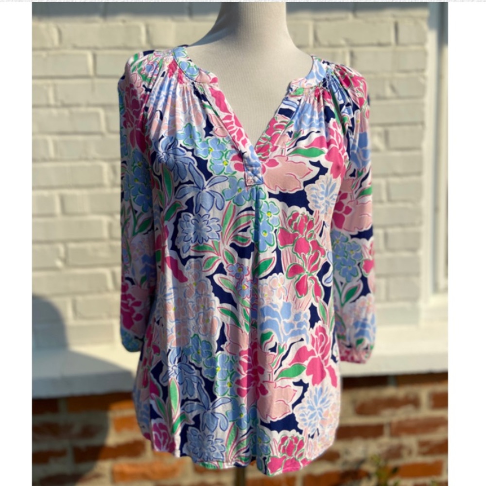 Crown & Ivy blouse